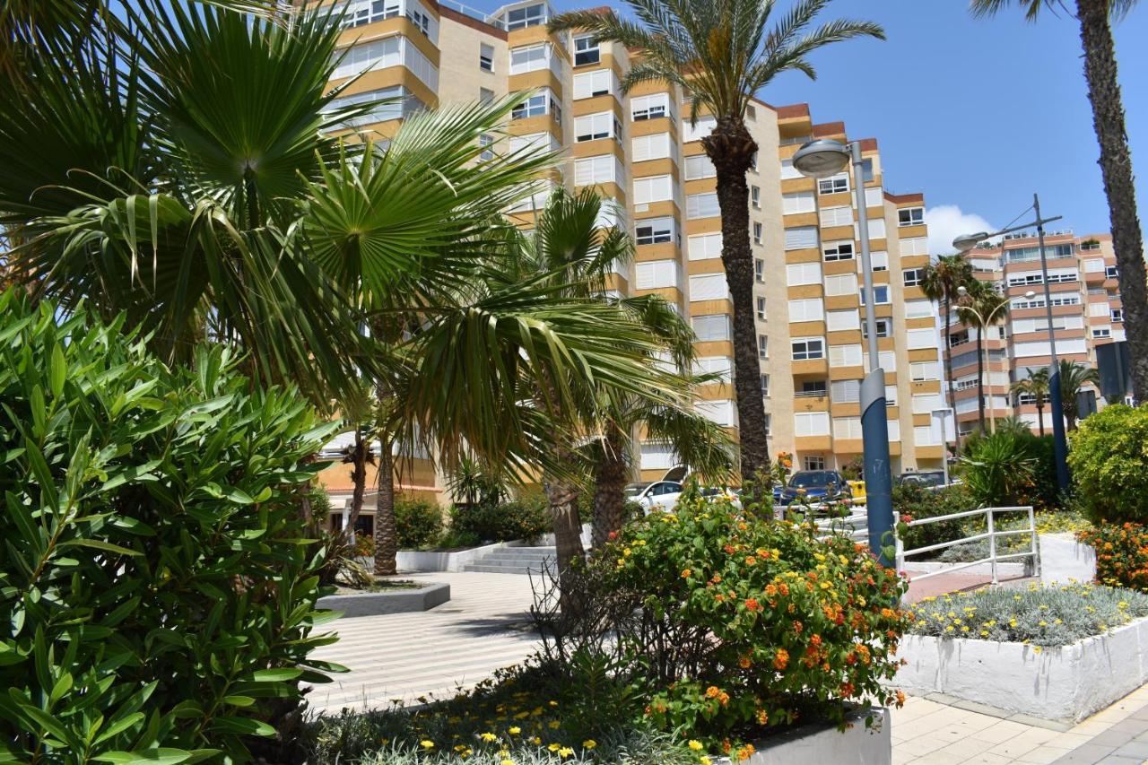 Fantastic Studio - Beachfront Apartment Torrox Exterior photo