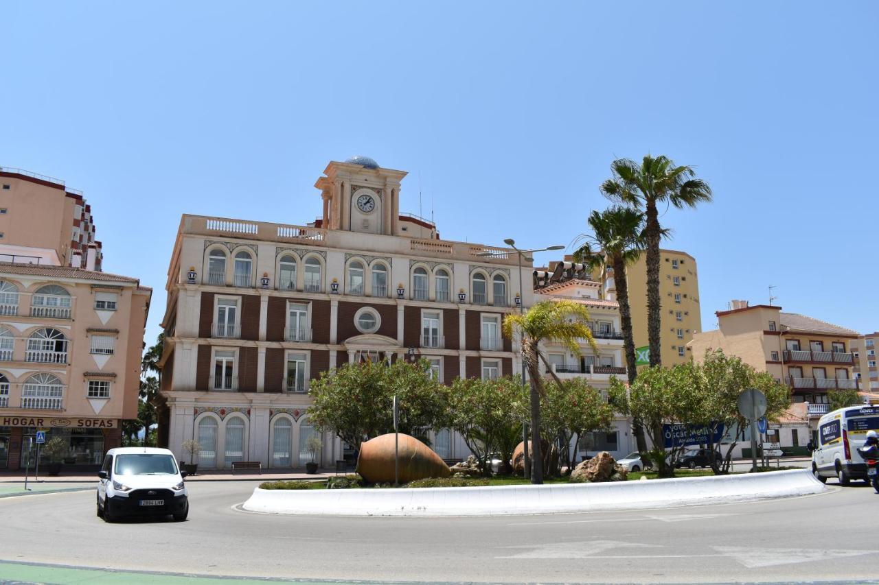 Fantastic Studio - Beachfront Apartment Torrox Exterior photo